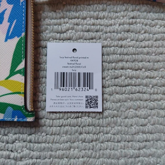 Kate Spade Lucy Wristlet & Floral Card Holder - Picture 13 of 16